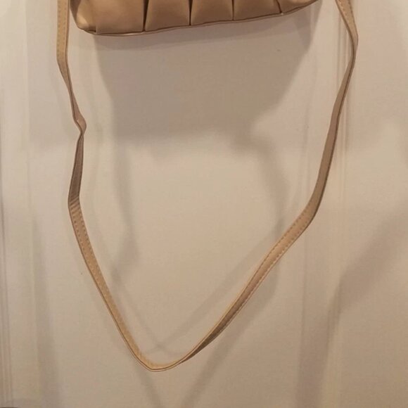 Super Feminine Beige Woman's Crossbody Handbag with Braided Handle - Picture 6 of 9